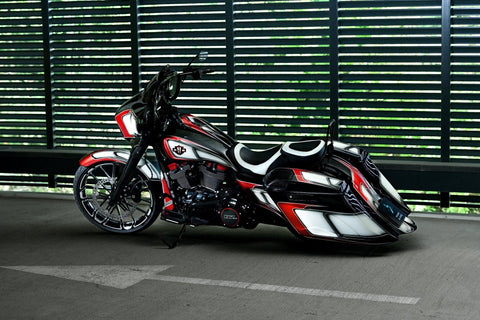 Billow set of stretched rear fender and saddlebags for Harley Davidson Touring 2014 up