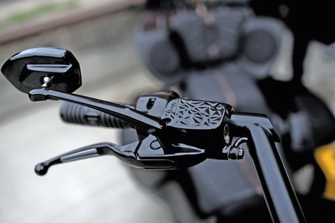 "Diamond Series" clutch and brake cylinder covers for Harley Davidson Touring 2017 up