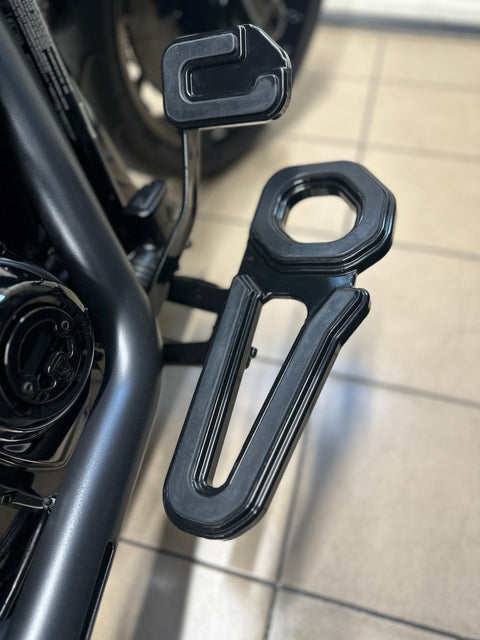 Impala Series Milwaukee-8 Softail Driver Floorboards