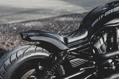 Seat "Fine Diamond" For V-Rod "Snake" Rear Fender